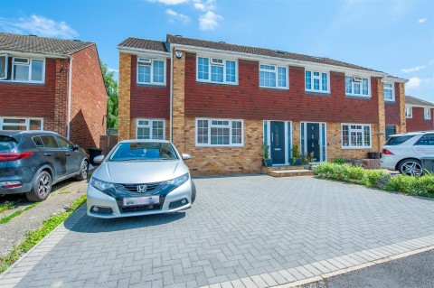 View Full Details for Cobdown Close, Ditton, Aylesford